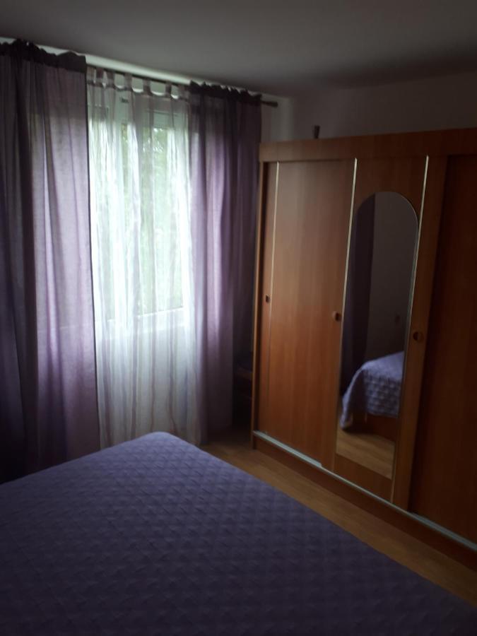 Apartments Makaus Kampor 外观 照片