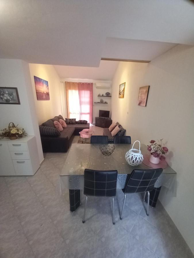 Apartments Makaus Kampor 外观 照片