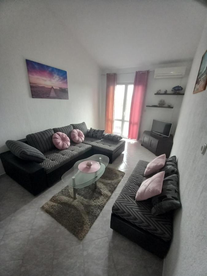 Apartments Makaus Kampor 外观 照片